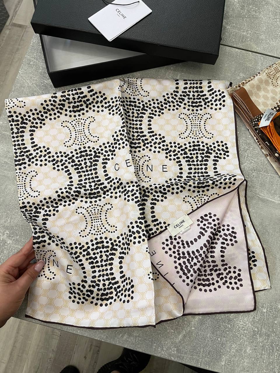 Люксовый платок Celine BP-49551 Люксовый платок Celine BP-49551