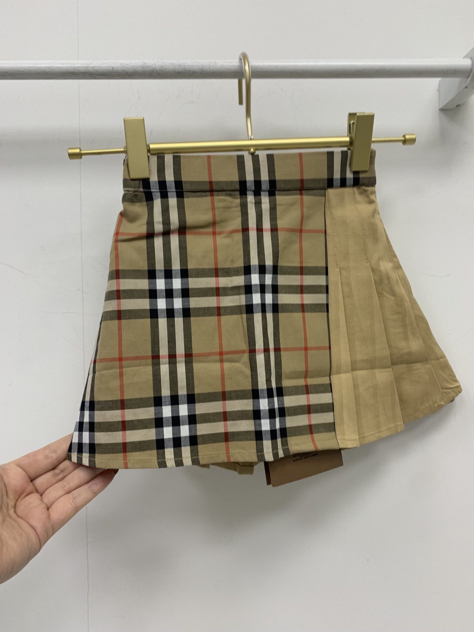 Дизайнерская юбка Burberry BP-28962 Дизайнерская юбка Burberry BP-28962