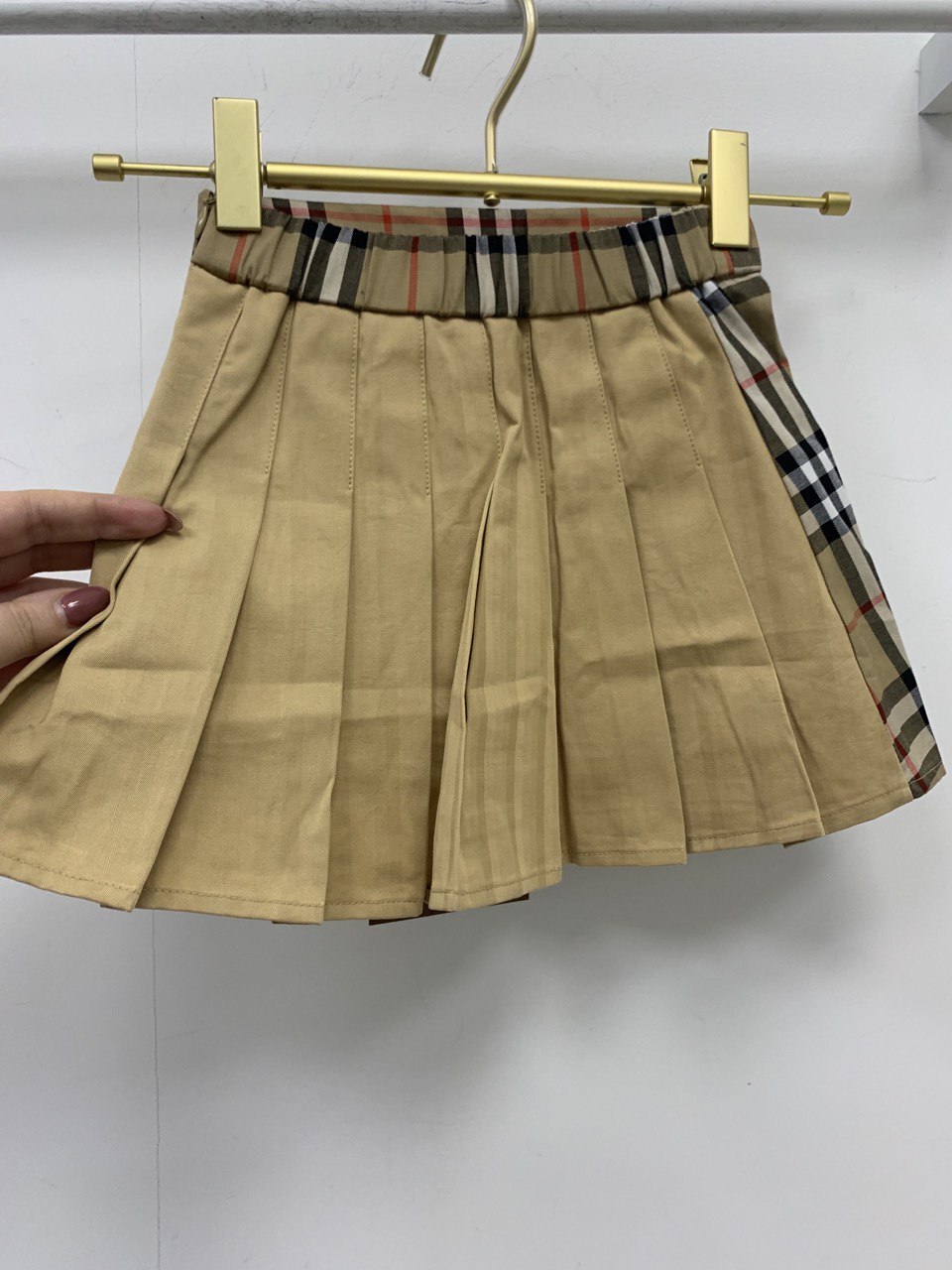 Дизайнерская юбка Burberry BP-28962 Дизайнерская юбка Burberry BP-28962