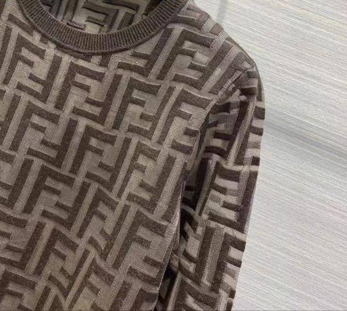 Лонгслив Fendi премиальный BP-15704 Лонгслив Fendi премиальный BP-15704