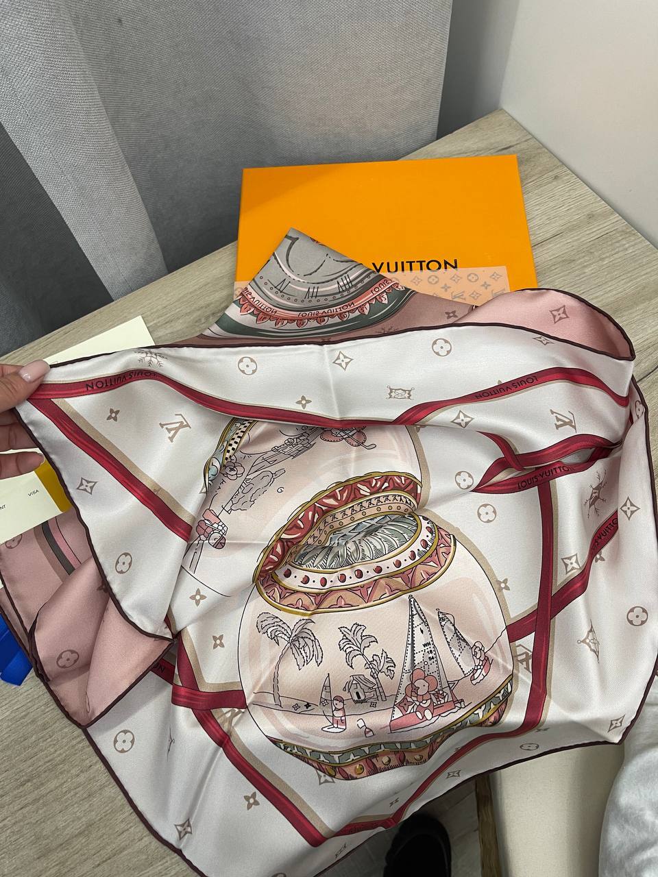 Платок Louis Vuitton люкс BP-48297 Платок Louis Vuitton люкс BP-48297