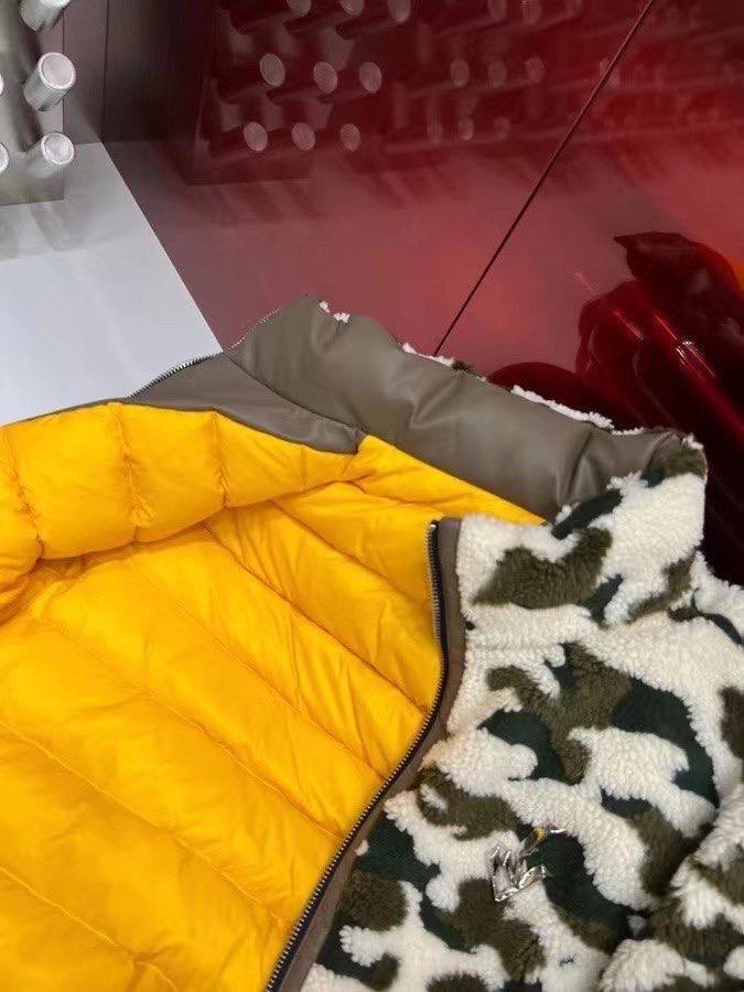 Пуховик люксовый Louis Vuitton BP-20387 Пуховик люксовый Louis Vuitton BP-20387