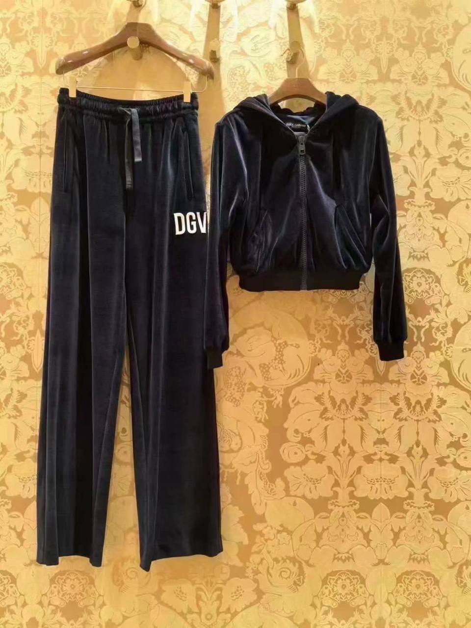 Спортивный костюм Dolce & Gabbana BP-43666 коллекционный Спортивный костюм Dolce & Gabbana BP-43666 коллекционный