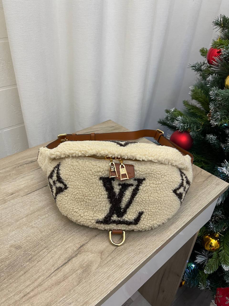 Поясная коллекционная сумка Bumbag Louis Vuitton BP-43859 Поясная коллекционная сумка Bumbag Louis Vuitton BP-43859