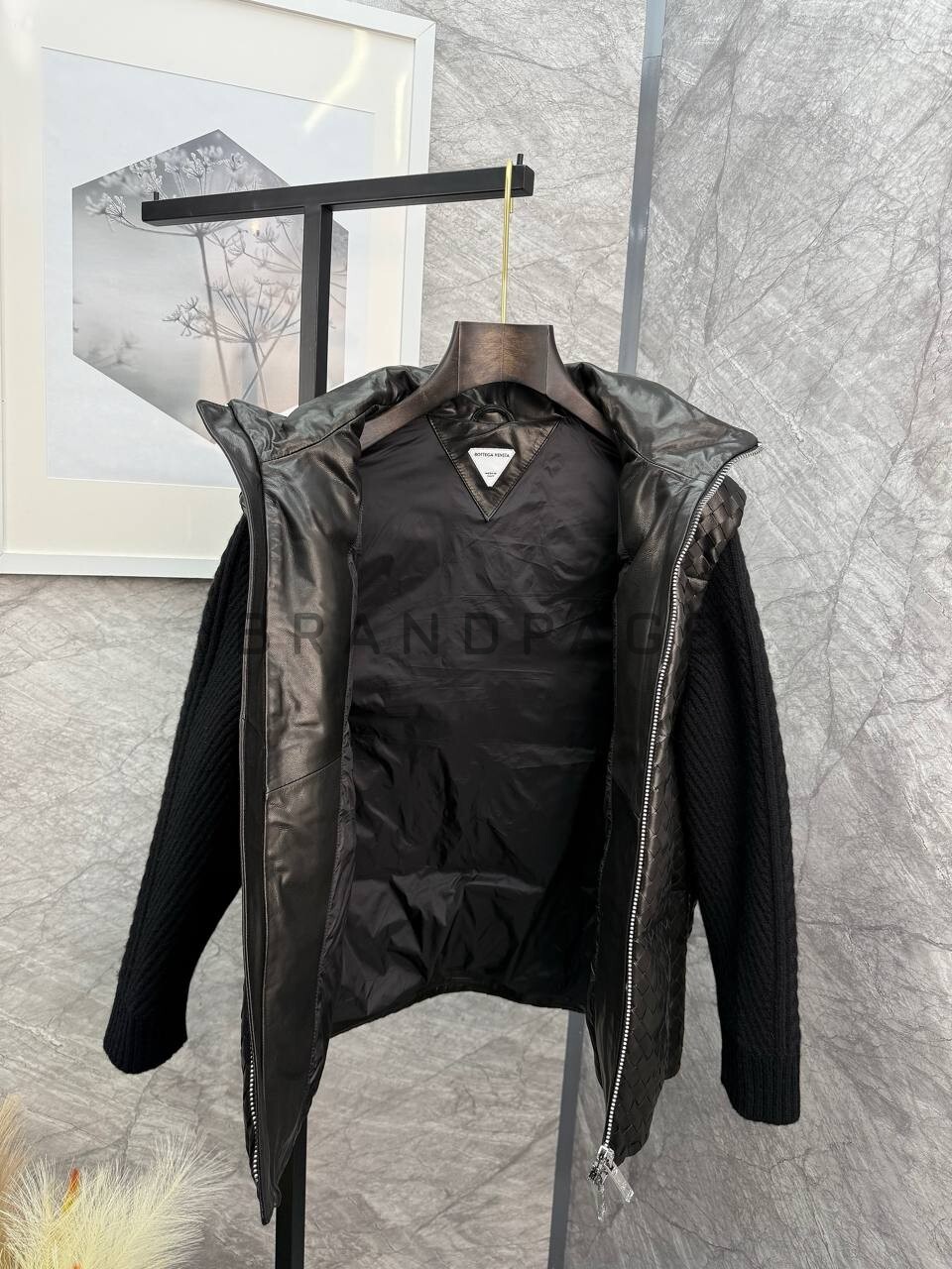 Куртка из телячьей кожи Bottega Veneta BPLUX5508 Куртка из телячьей кожи Bottega Veneta BPLUX5508