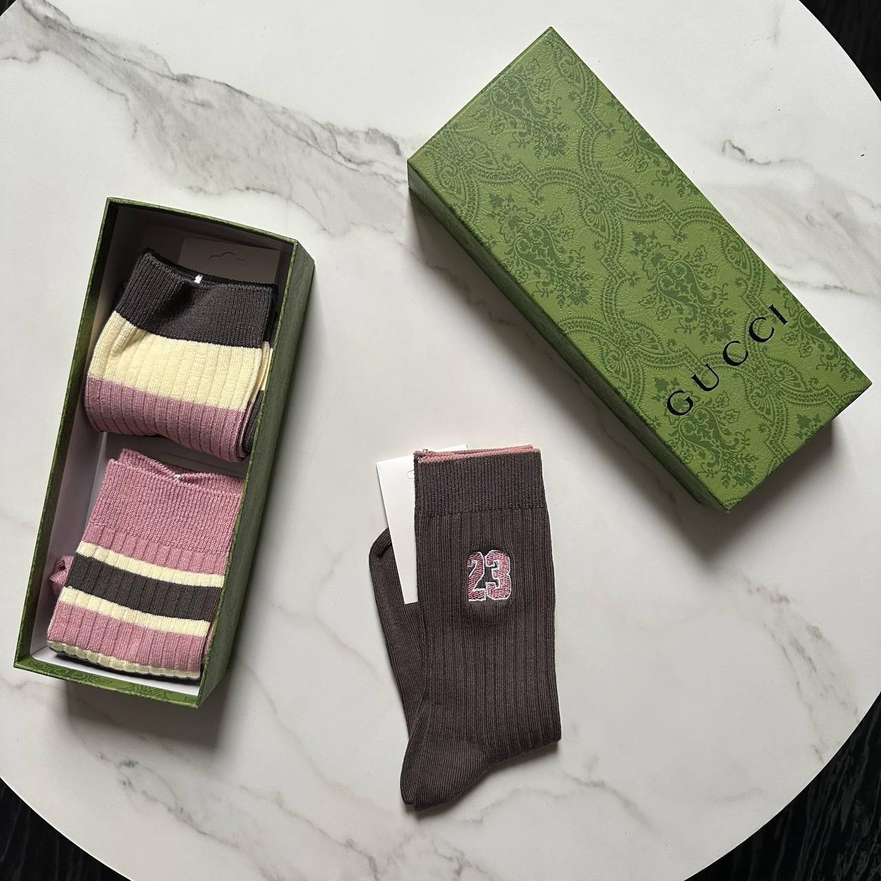 Комплект Gucci дизайнерский BP-42720 Комплект Gucci дизайнерский BP-42720