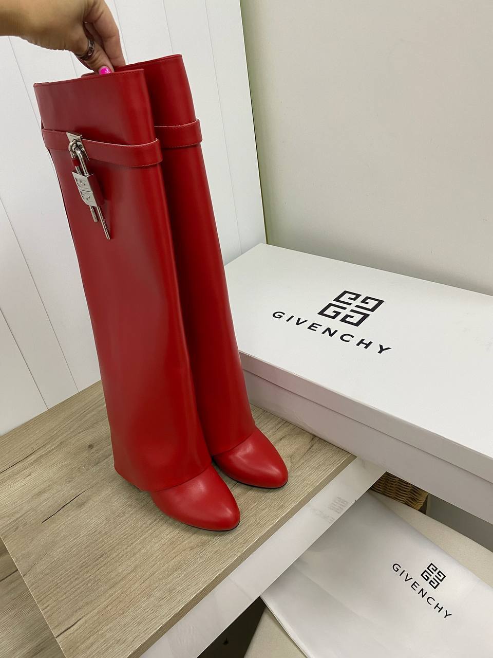 Премиум сапоги Givenchy BP-25404 Премиум сапоги Givenchy BP-25404