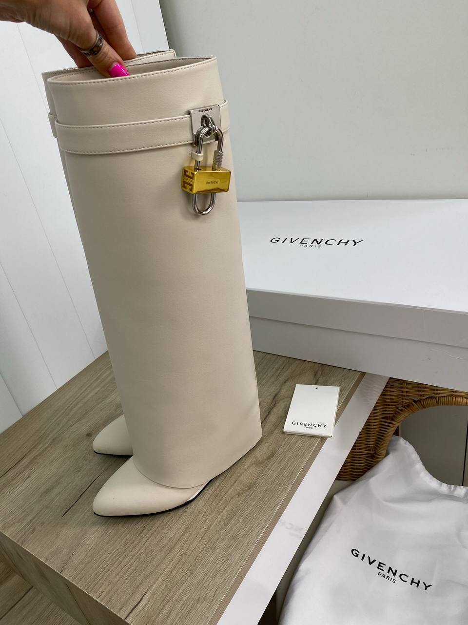 Коллекционные сапоги Givenchy BP-42261 Коллекционные сапоги Givenchy BP-42261