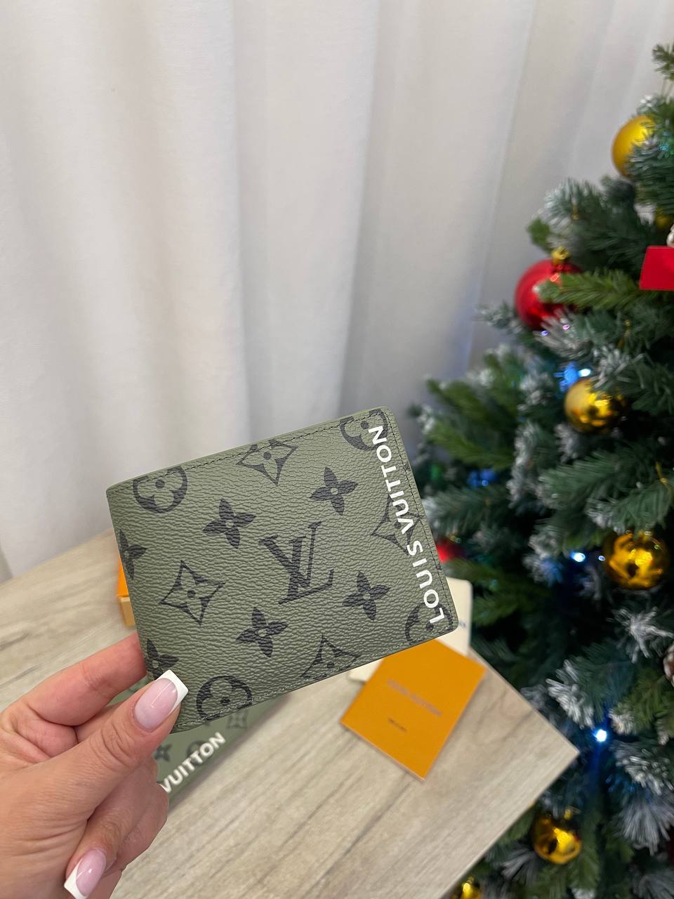 Портмоне эксклюзивное Louis Vuitton BP-44499 Портмоне эксклюзивное Louis Vuitton BP-44499