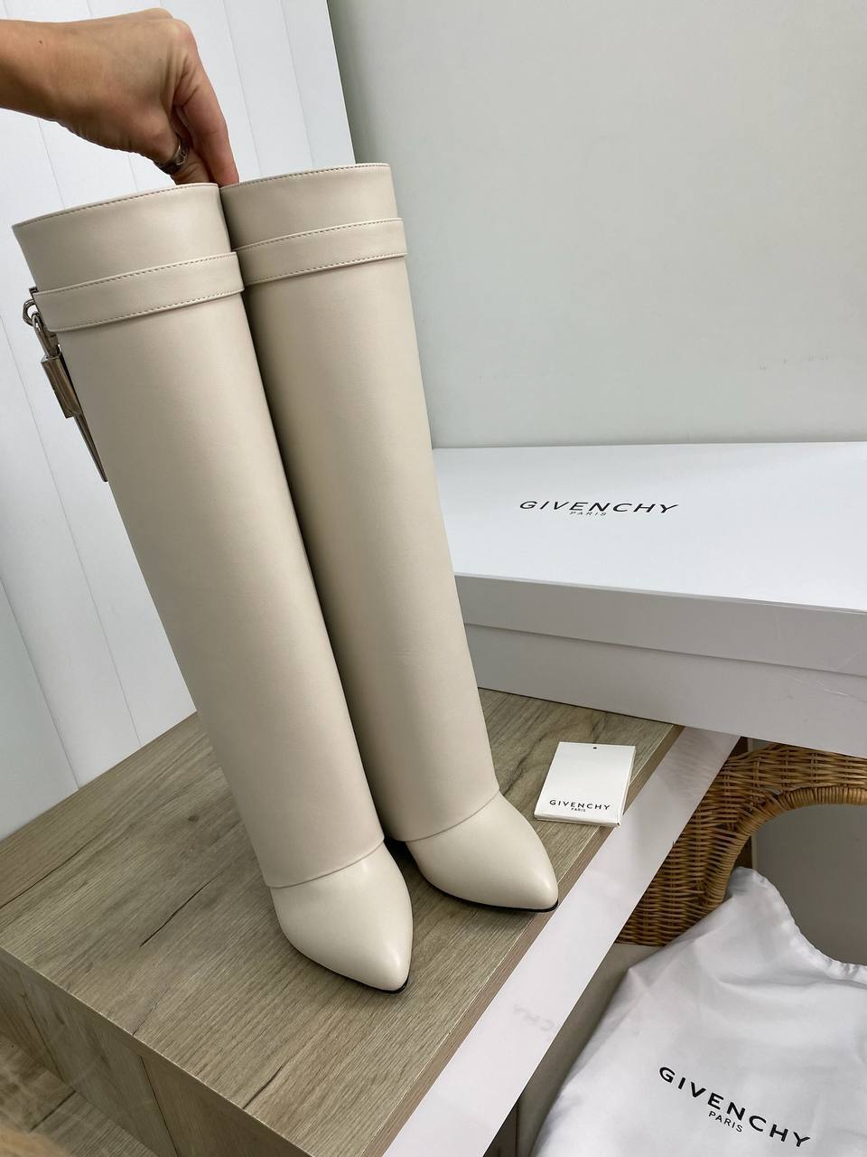 Коллекционные сапоги Givenchy BP-42261 Коллекционные сапоги Givenchy BP-42261