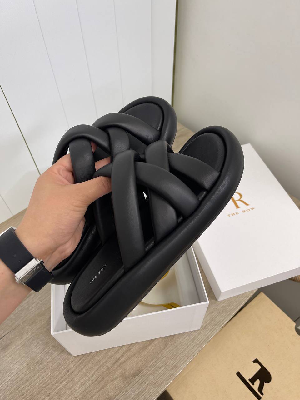 Дизайнерские шлёпанцы The Row BP-36093 Дизайнерские шлёпанцы The Row BP-36093