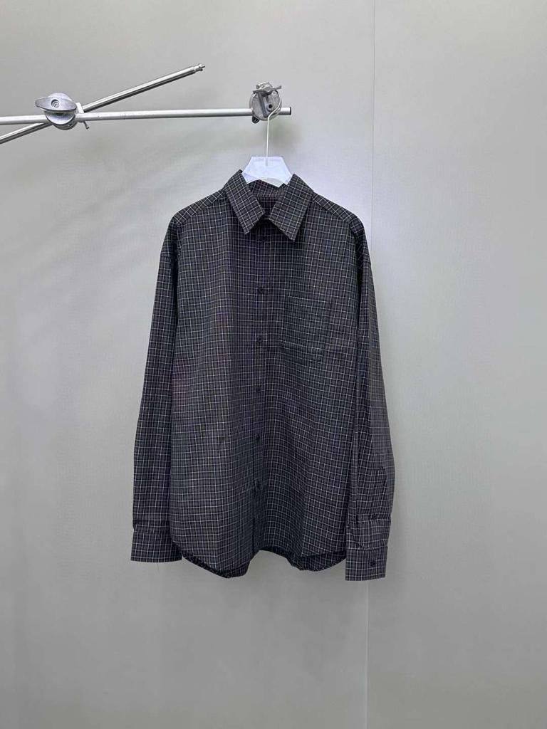 Повседневная рубашка Balenciaga BP-38640 Повседневная рубашка Balenciaga BP-38640