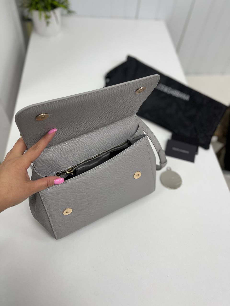 Трендовая женская сумка Dolce & Gabbana BP-28895 Трендовая женская сумка Dolce & Gabbana BP-28895