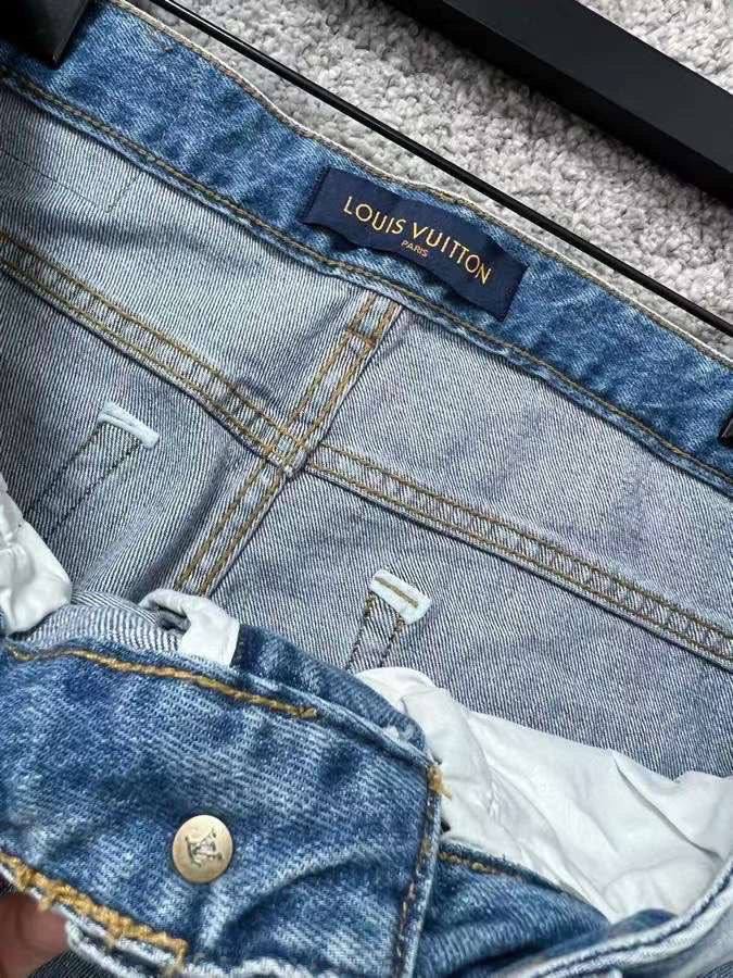 Джинсы Louis Vuitton BP-30345 повседневные Джинсы Louis Vuitton BP-30345 повседневные