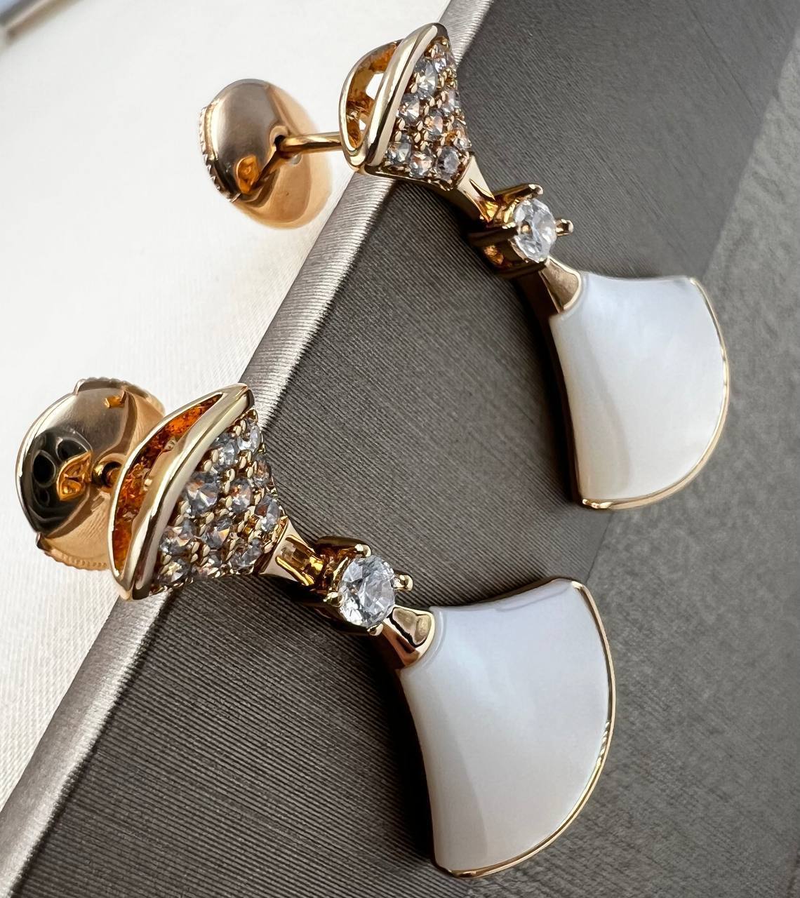 Серьги коллекционные Bvlgari BP-50386 Серьги коллекционные Bvlgari BP-50386