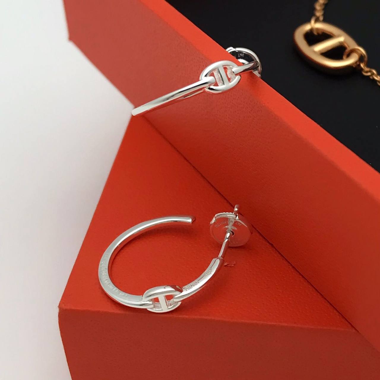 Серьги коллекционные Hermes BP-35473 Серьги коллекционные Hermes BP-35473