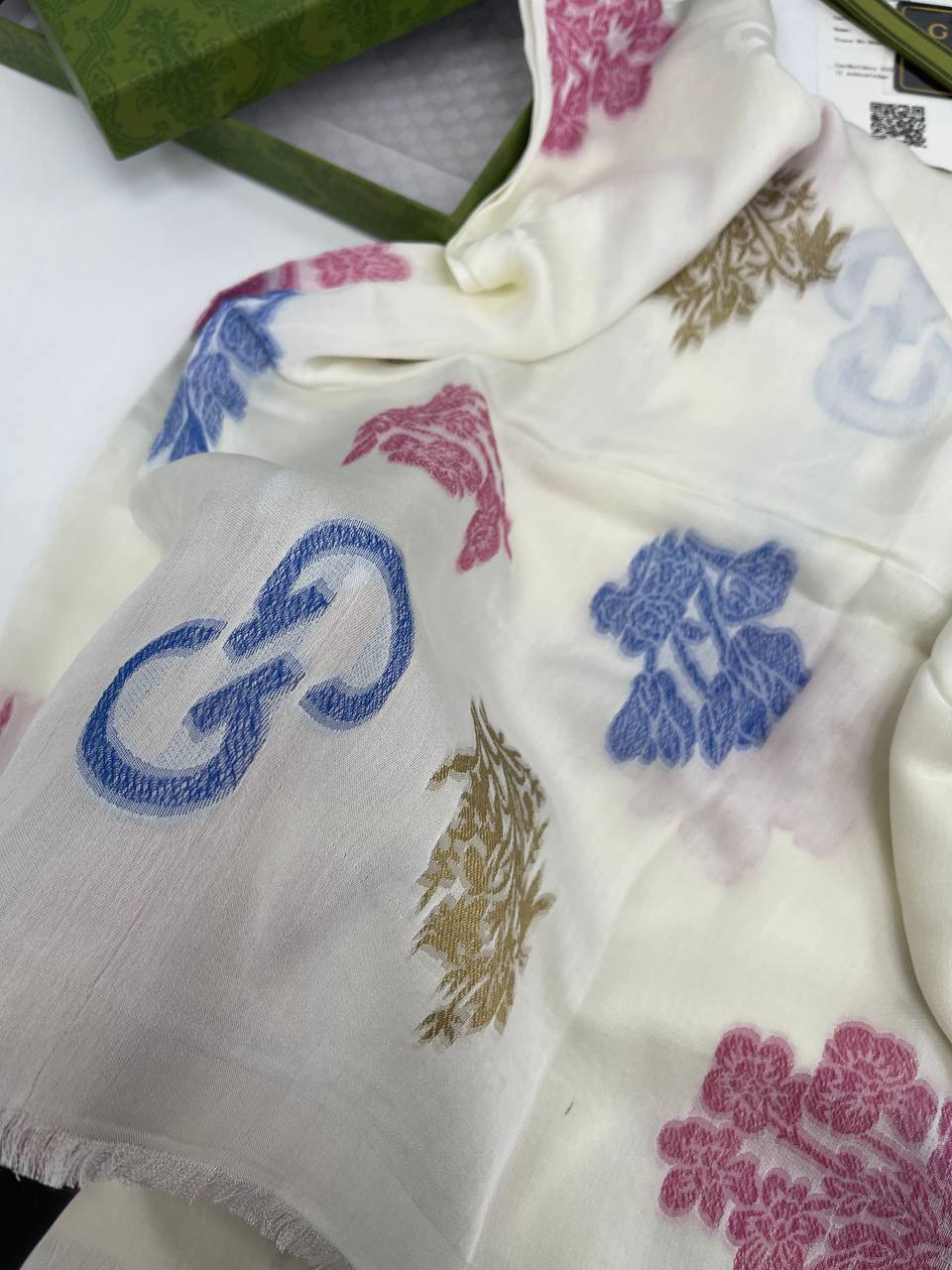 Gucci платок премиальный BP-31911 Gucci платок премиальный BP-31911