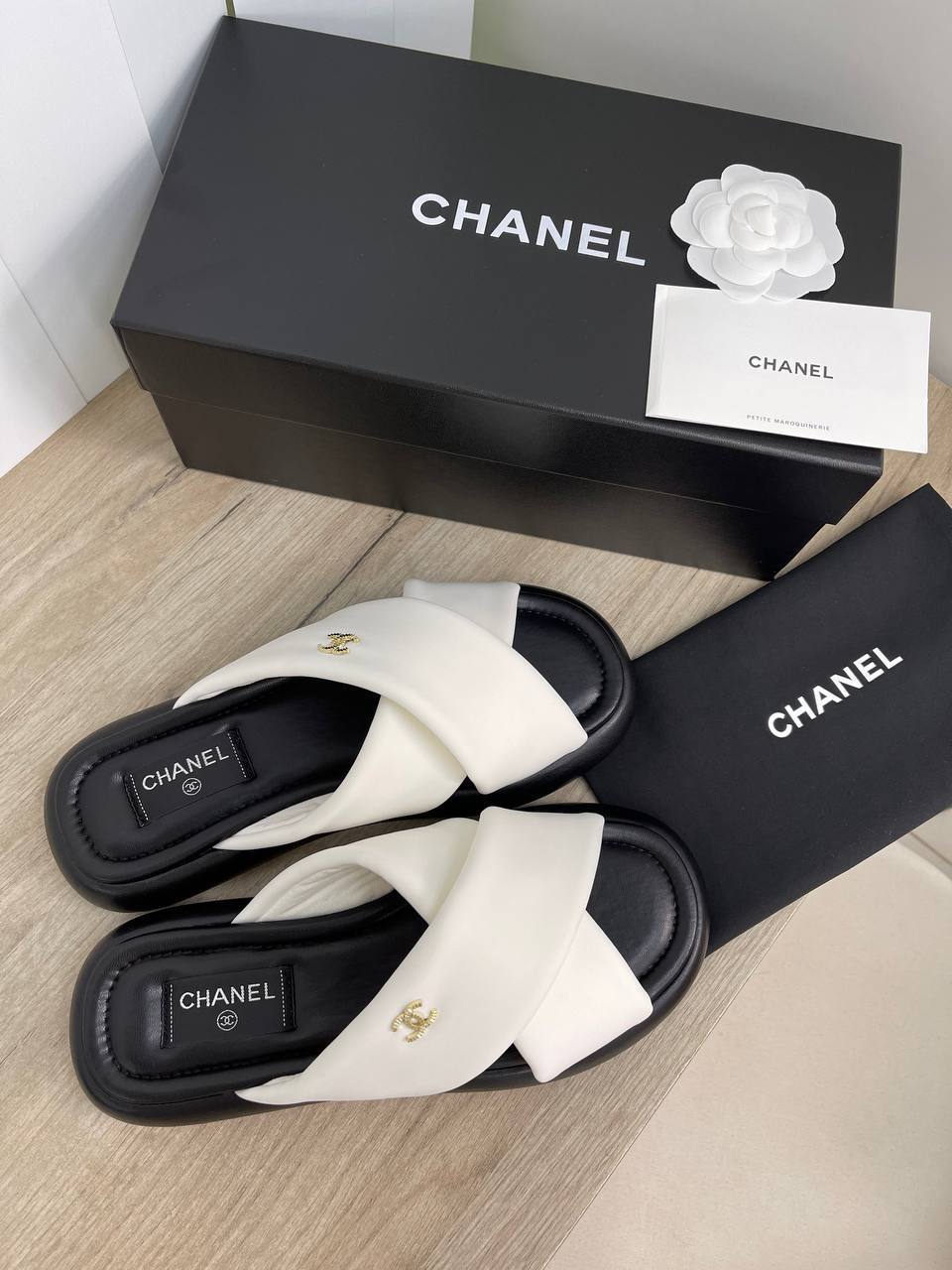 Коллекционные шлёпанцы Chanel BP-13173 Коллекционные шлёпанцы Chanel BP-13173