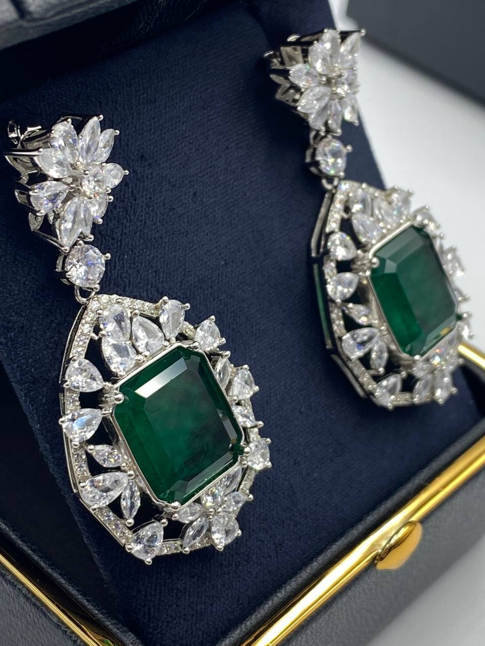 Коллекционные серьги Graff BP-42216 Коллекционные серьги Graff BP-42216