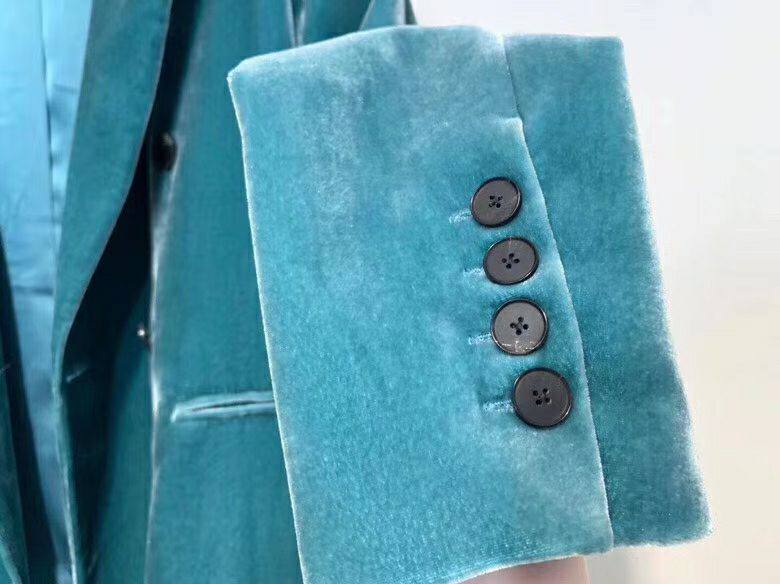 Женский костюм повседневный Fendi BP-27988 Женский костюм повседневный Fendi BP-27988