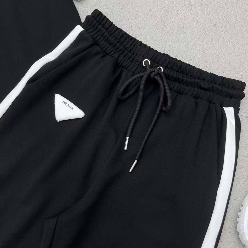 Костюм повседневный женский Prada BP-28334 Костюм повседневный женский Prada BP-28334