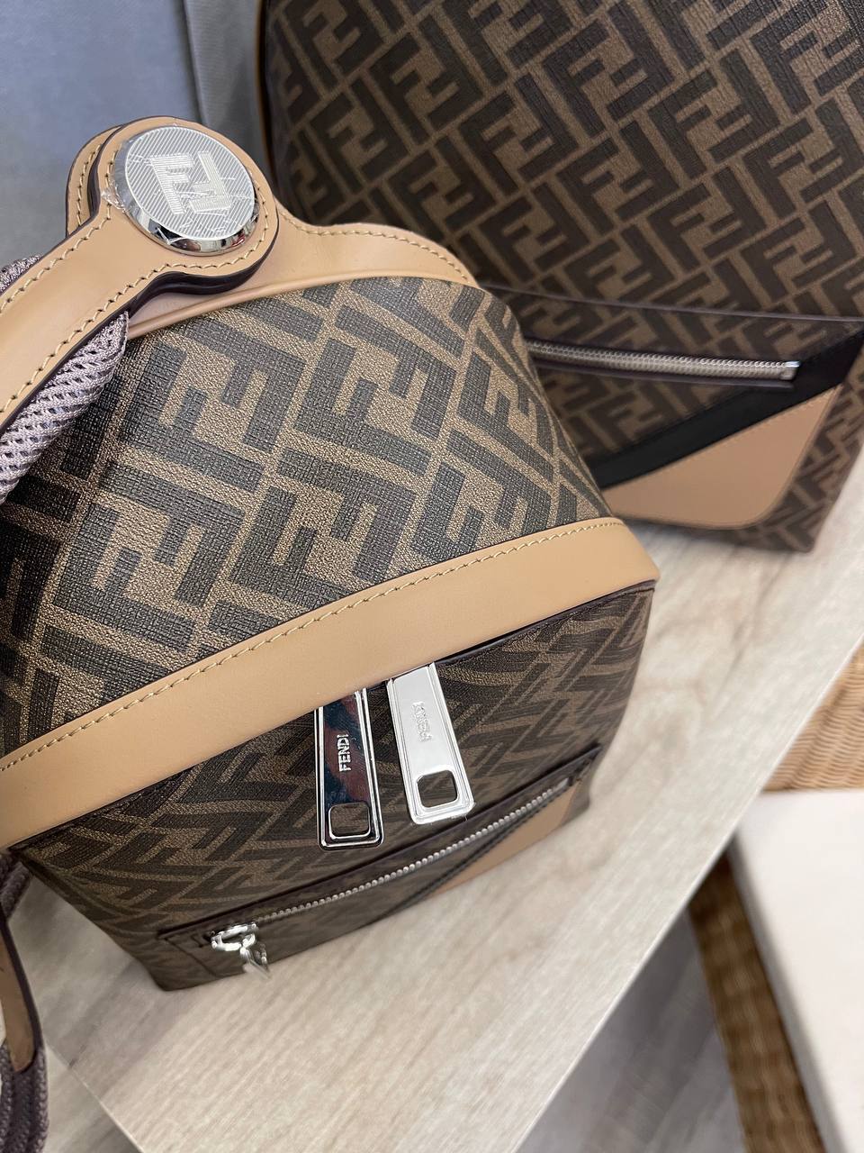 Рюкзак премиальный Fendi BP-53541 Рюкзак премиальный Fendi BP-53541