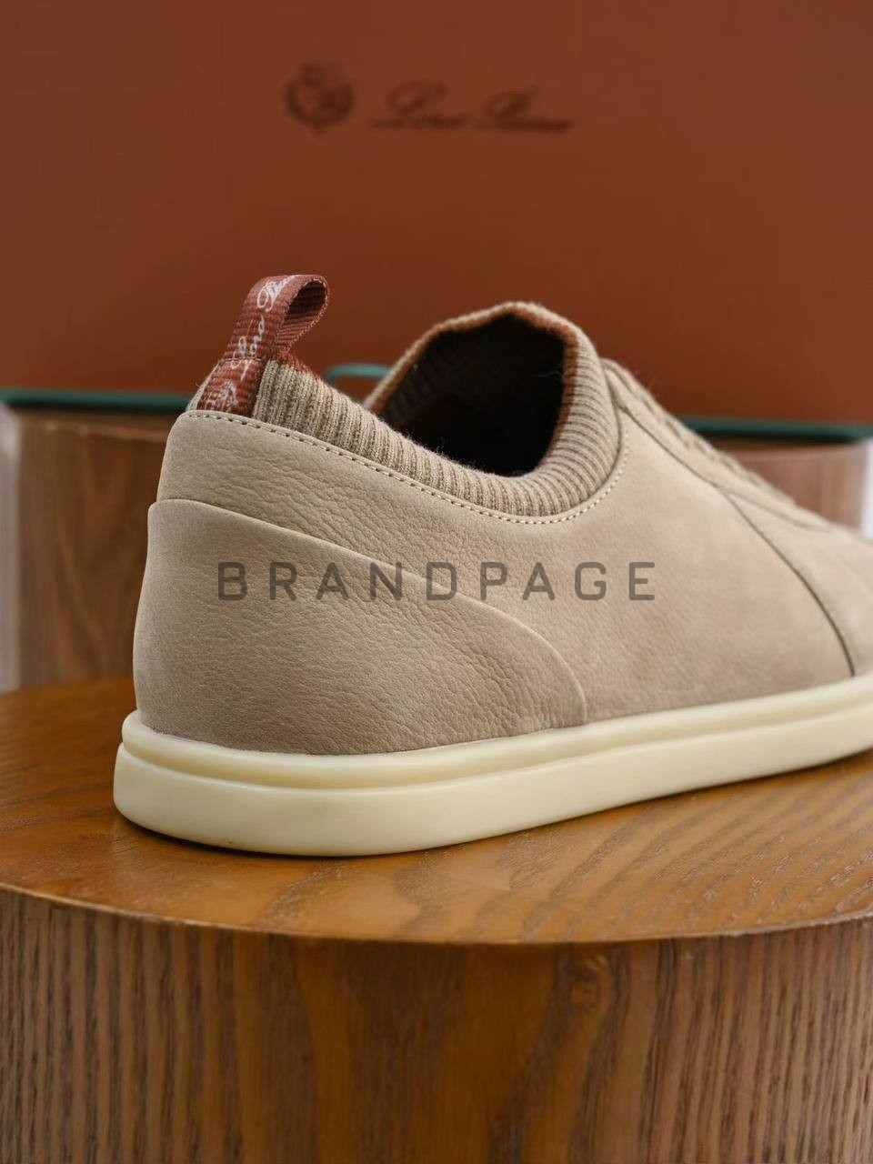 Кеды из телячьей кожи Loro Piana Soho walk sneaker Кеды из телячьей кожи Loro Piana Soho walk sneaker