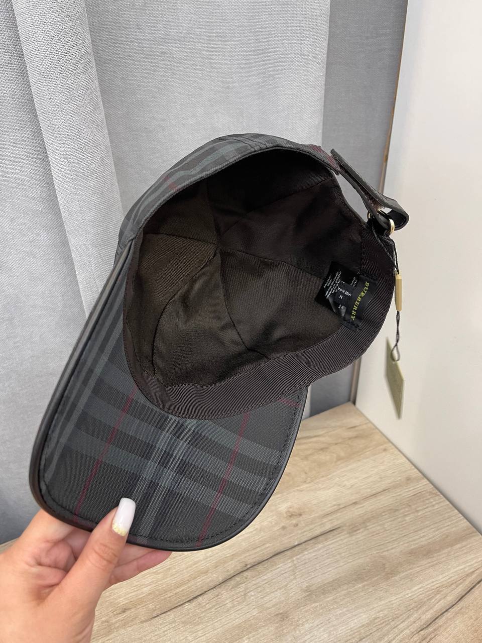 Бейсболка лимитированная Burberry BP-39868 Бейсболка лимитированная Burberry BP-39868