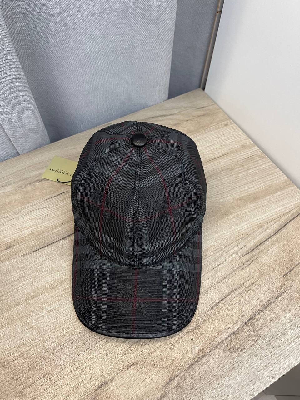 Бейсболка лимитированная Burberry BP-39868 Бейсболка лимитированная Burberry BP-39868