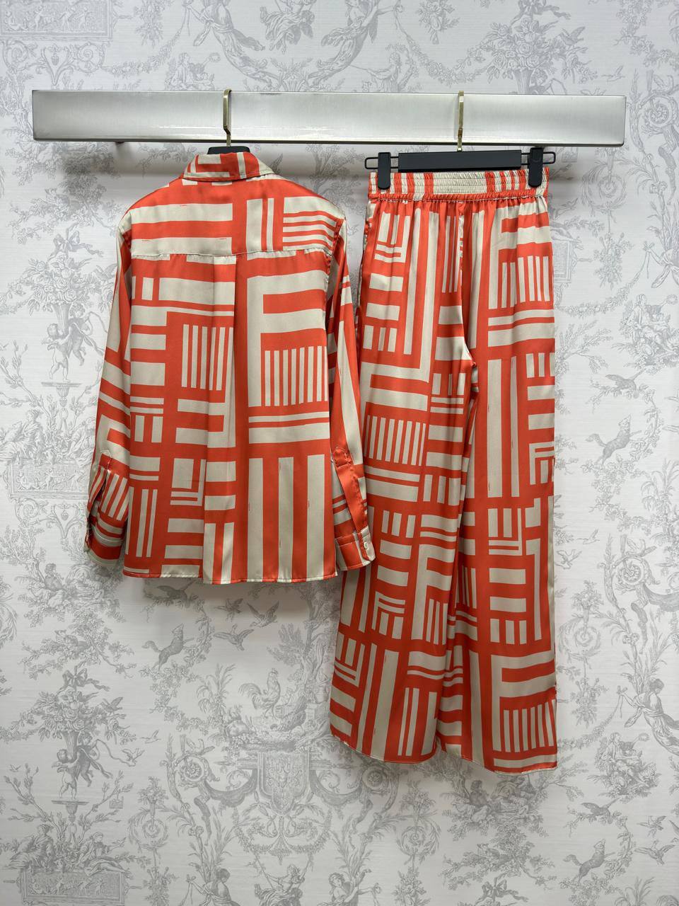 Премиум женский костюм Fendi BP-51742 Премиум женский костюм Fendi BP-51742