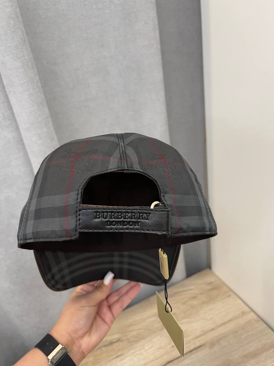 Бейсболка лимитированная Burberry BP-39868 Бейсболка лимитированная Burberry BP-39868