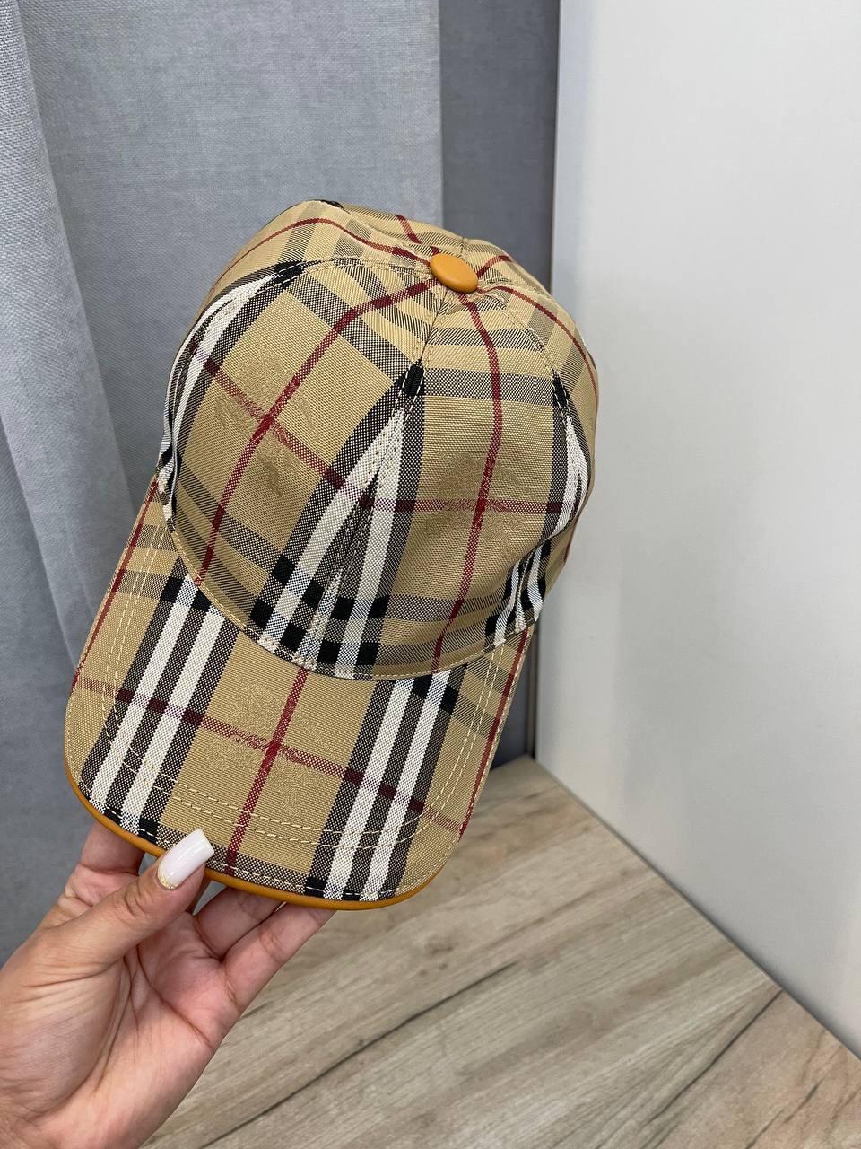 Бейсболка коллекционная Burberry BP-39867 Бейсболка коллекционная Burberry BP-39867