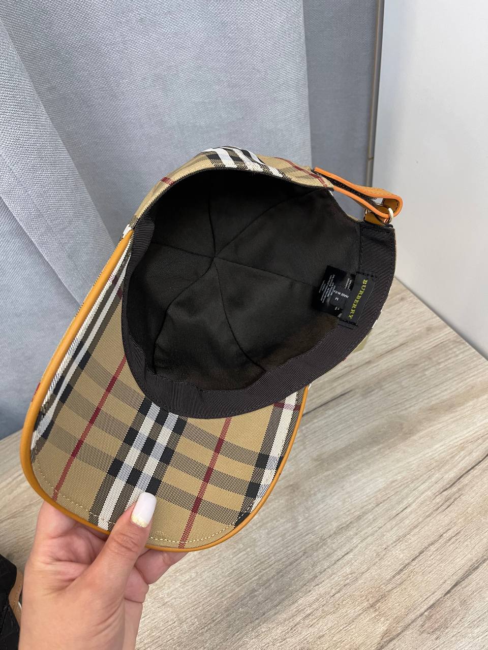 Бейсболка коллекционная Burberry BP-39867 Бейсболка коллекционная Burberry BP-39867