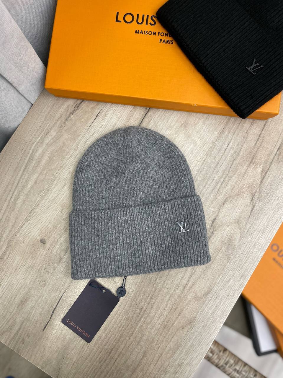 Шапка дизайнерская Louis Vuitton BP-40674 Шапка дизайнерская Louis Vuitton BP-40674