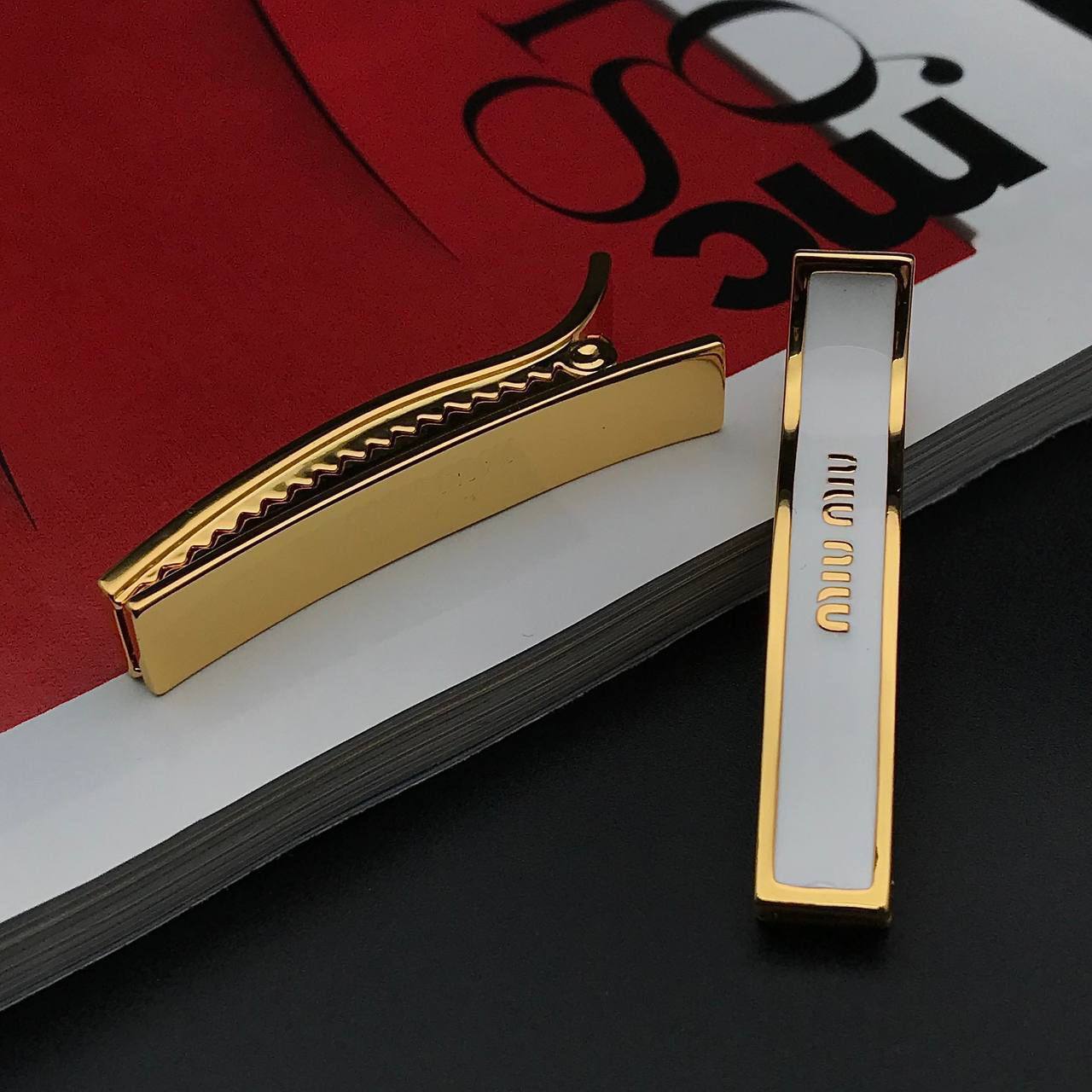 Элитная пара заколок Miu Miu BP-37905 Элитная пара заколок Miu Miu BP-37905