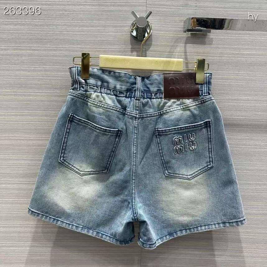 Повседневные шорты Miu Miu BP-49062 Повседневные шорты Miu Miu BP-49062