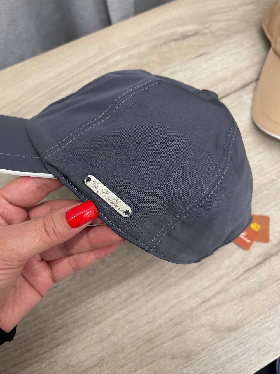 Бейсболка уникальная Loro Piana BP-46366 Бейсболка уникальная Loro Piana BP-46366