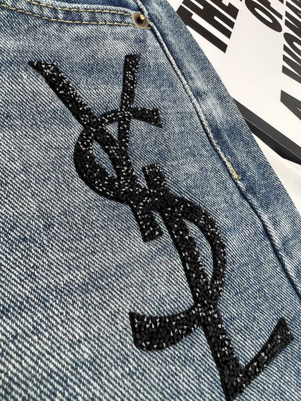 Элитные шорты Yves Saint Laurent BP-49399 Элитные шорты Yves Saint Laurent BP-49399