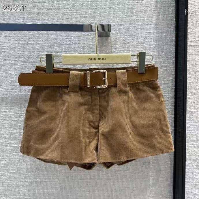 Повседневные шорты Miu Miu BP-42752 Повседневные шорты Miu Miu BP-42752