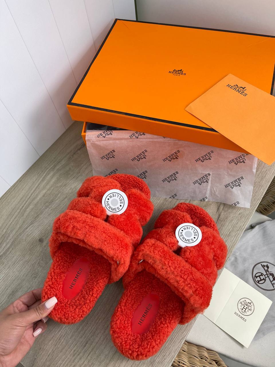 Hermes BP-17948 премиум меховые тапочки Hermes BP-17948 премиум меховые тапочки