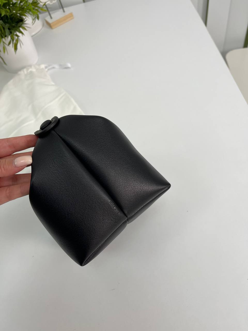 Элегантная женская сумка The Row BP-23230 Элегантная женская сумка The Row BP-23230