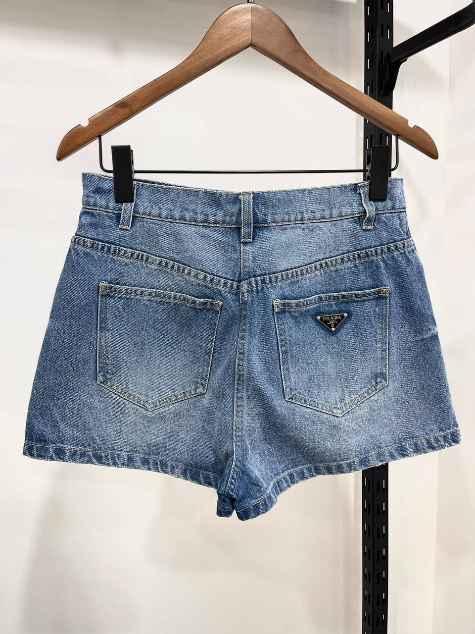 Элитные шорты Prada BP-29233 Элитные шорты Prada BP-29233