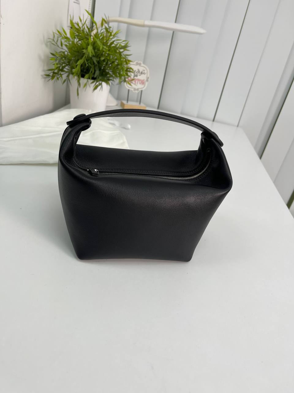 Элегантная женская сумка The Row BP-23230 Элегантная женская сумка The Row BP-23230