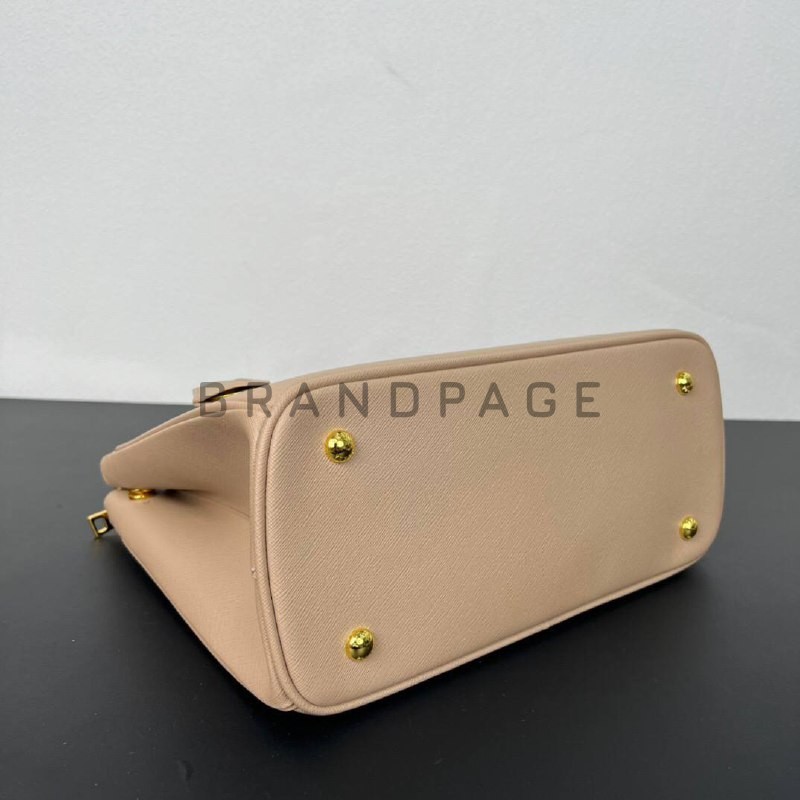 Сумка из кожи Prada Galleria BPLUX12352 Сумка из кожи Prada Galleria BPLUX12352