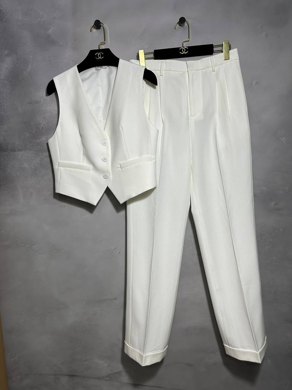 Трендовый костюм Yves Saint Laurent BP-43618 Трендовый костюм Yves Saint Laurent BP-43618