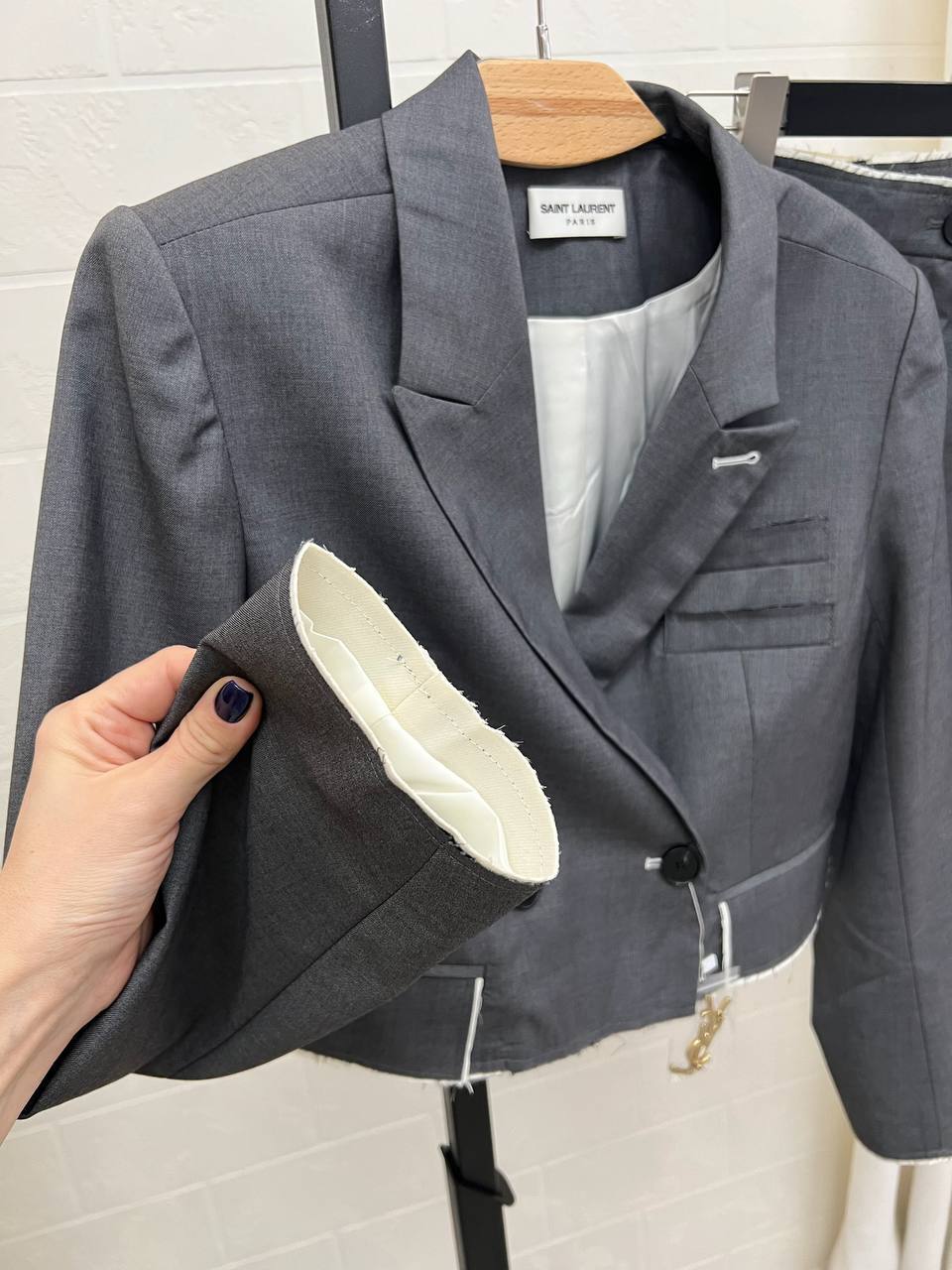 Коллекционный костюм женский Yves Saint Laurent BP-49402 Коллекционный костюм женский Yves Saint Laurent BP-49402