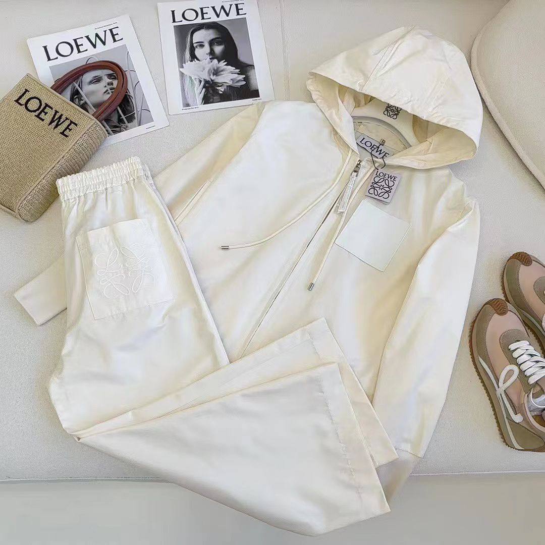 Костюм коллекционный женский Loewe BP-39005 Костюм коллекционный женский Loewe BP-39005