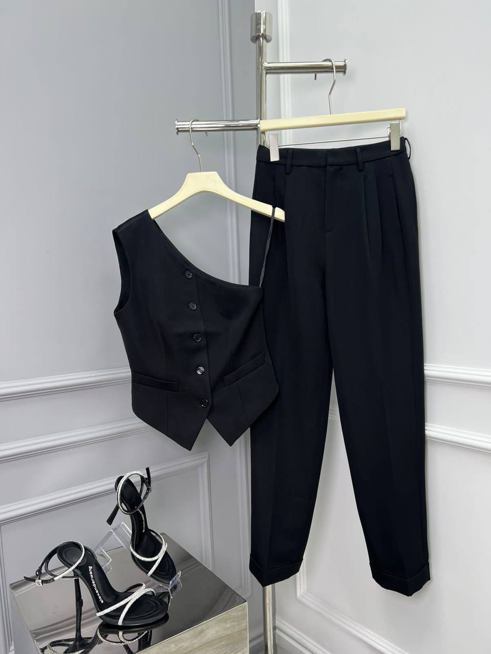 Костюм коллекционный Yves Saint Laurent BP-34091 Костюм коллекционный Yves Saint Laurent BP-34091