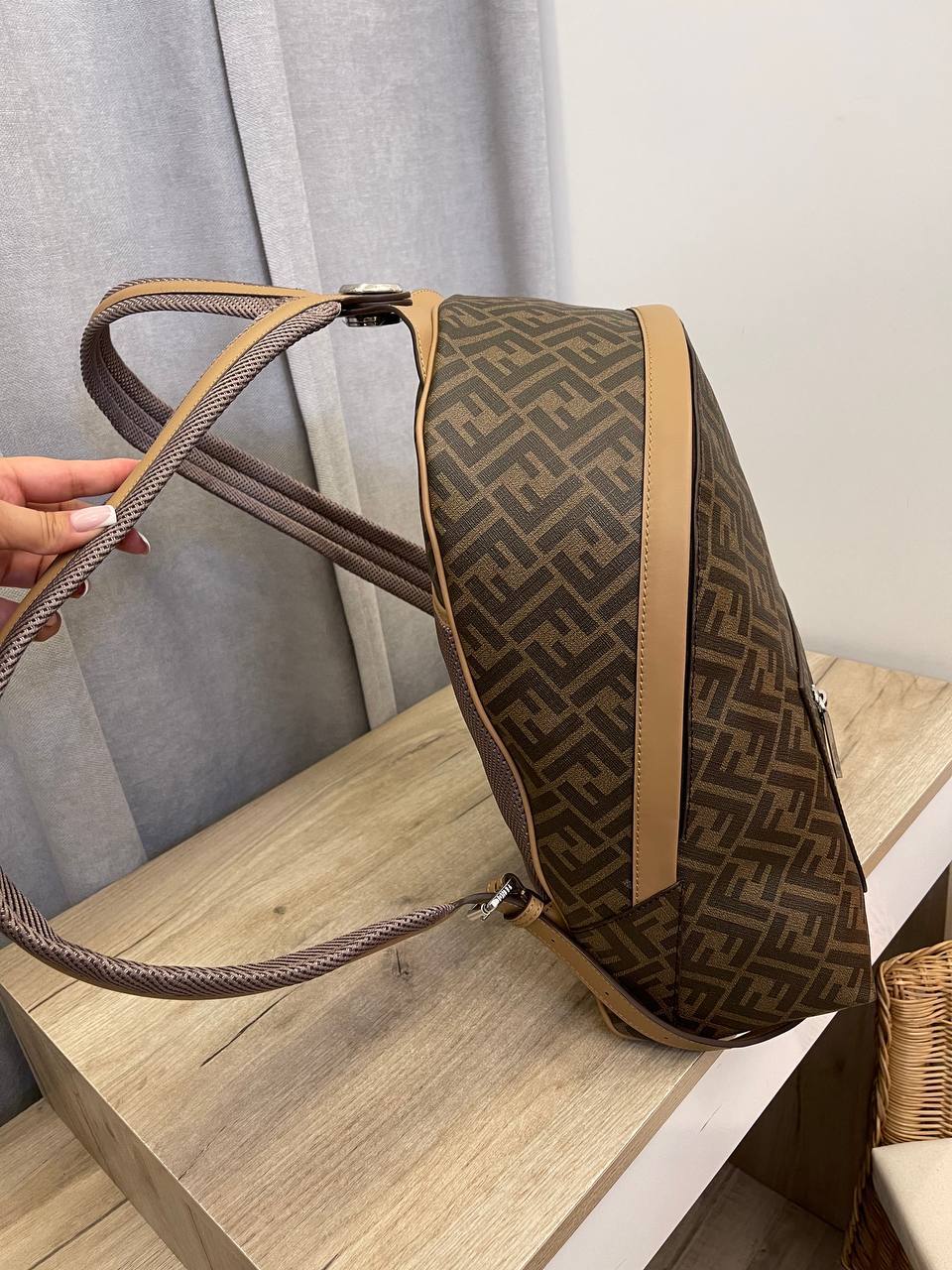 Рюкзак премиальный Fendi BP-53540 Рюкзак премиальный Fendi BP-53540