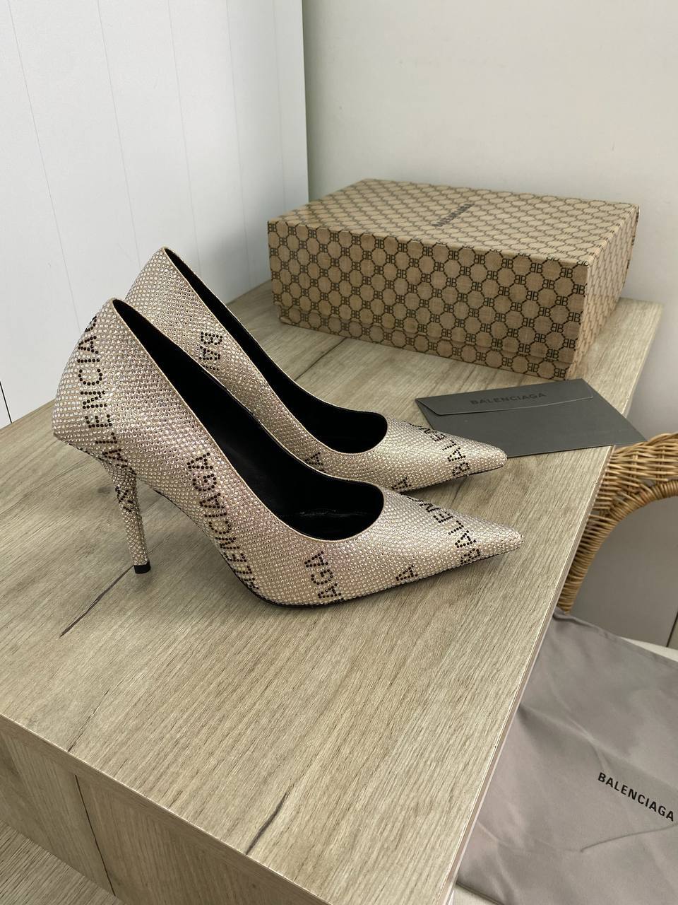 Трендовые туфли Balenciaga BP-25420 Трендовые туфли Balenciaga BP-25420